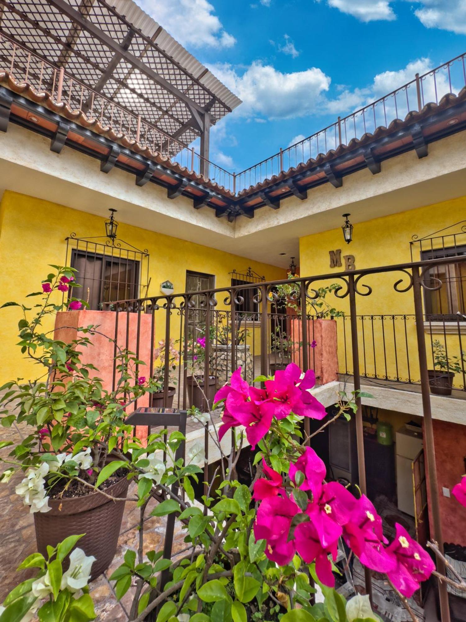 Maison Bougainvillea Antigua Eksteriør bilde